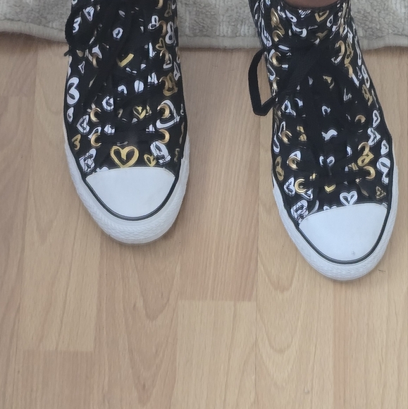 Converse Chuck Taylor all starts high black with heart - Picture 13 of 17